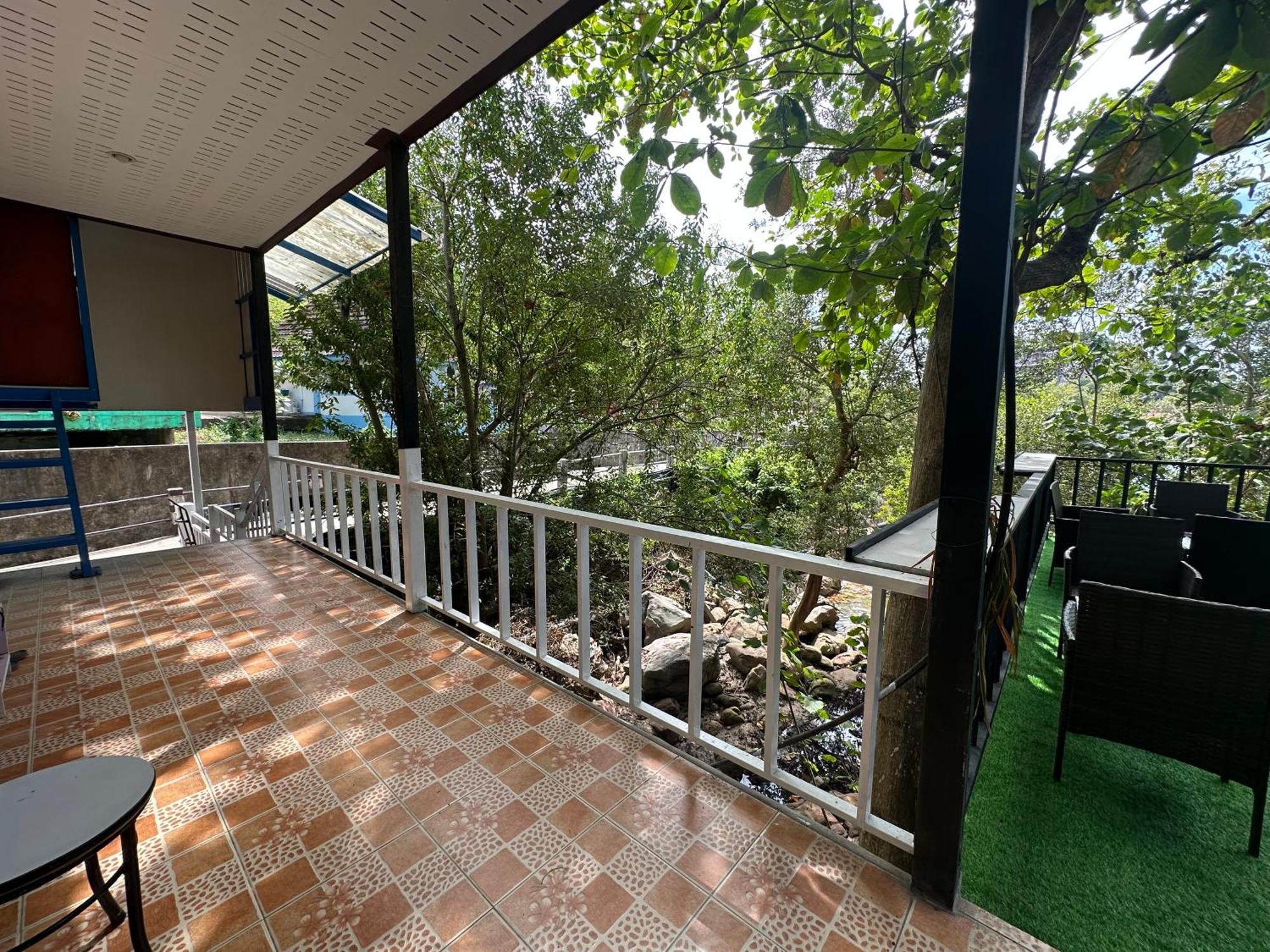 Sweed Dee Seaview Hostel Ko Phi Phi Exterior foto